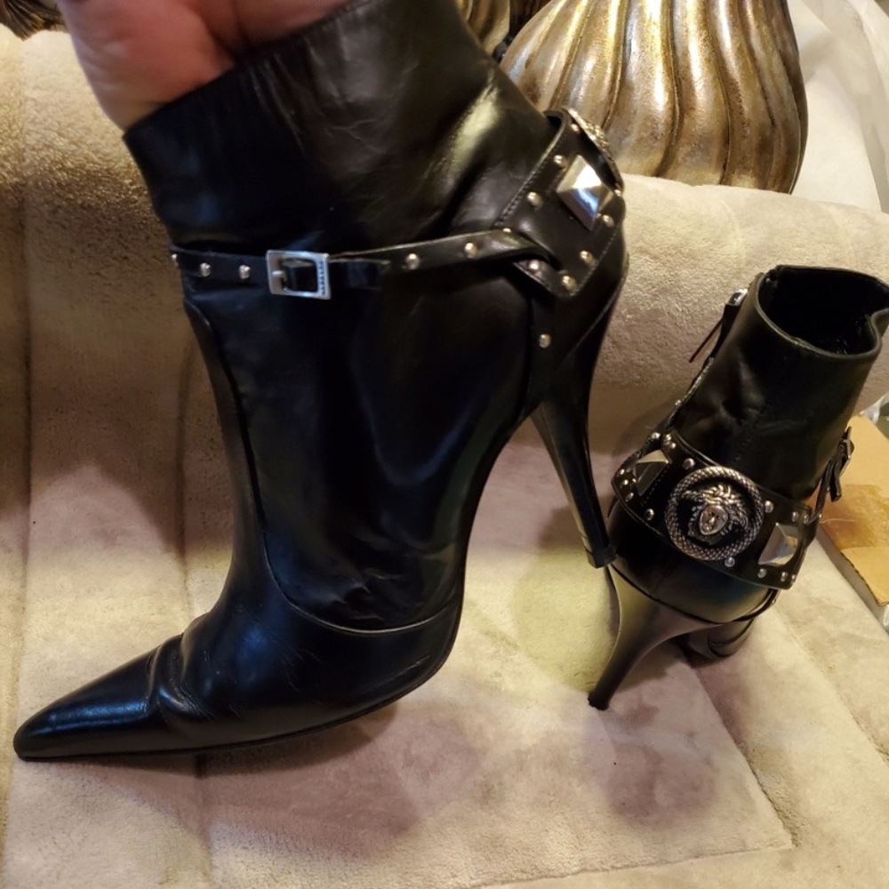 Versace Medusa Insignia Leather Booties